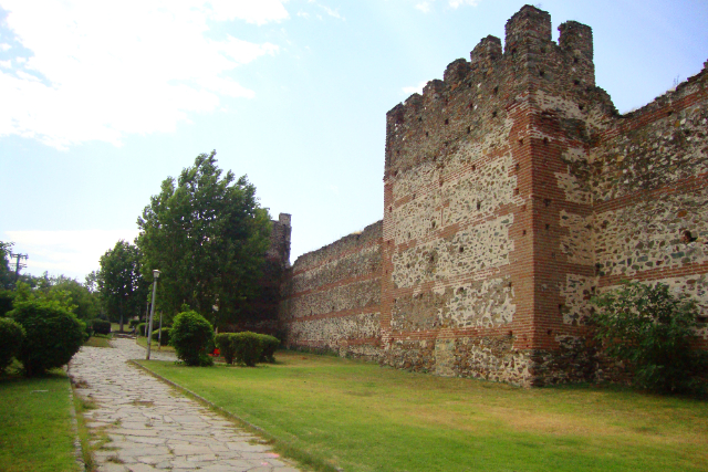 Byzantine Walls of Thessaloniki - Thessaloniki | Secret World Trip Planner