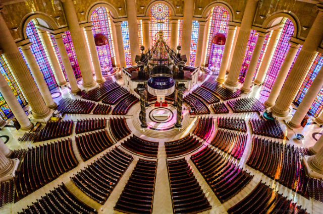 Basilique Notre-Dame de la Paix - Yamoussoukro | Secret World Trip Planner