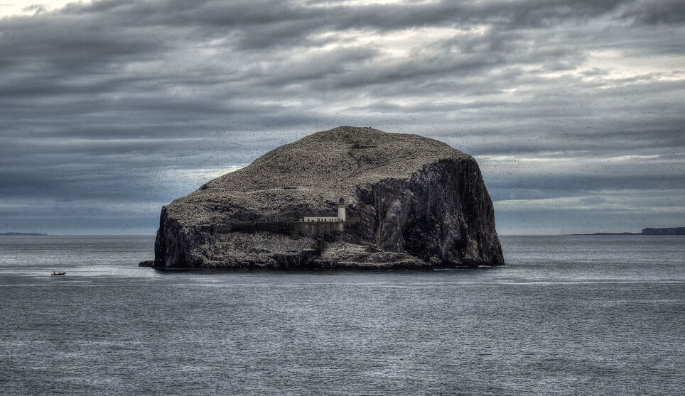 Escócia: o baixo Rock, ou simplesmente o baixo - Bass Rock | Secret World Trip Planner