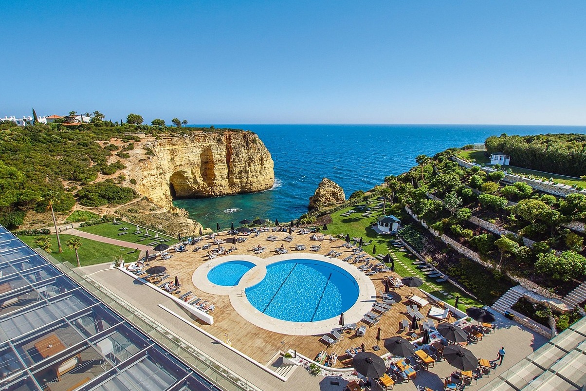 Carvoeiro: uma pitoresca cidade portuguesa resort - Carvoeiro | Secret World Trip Planner