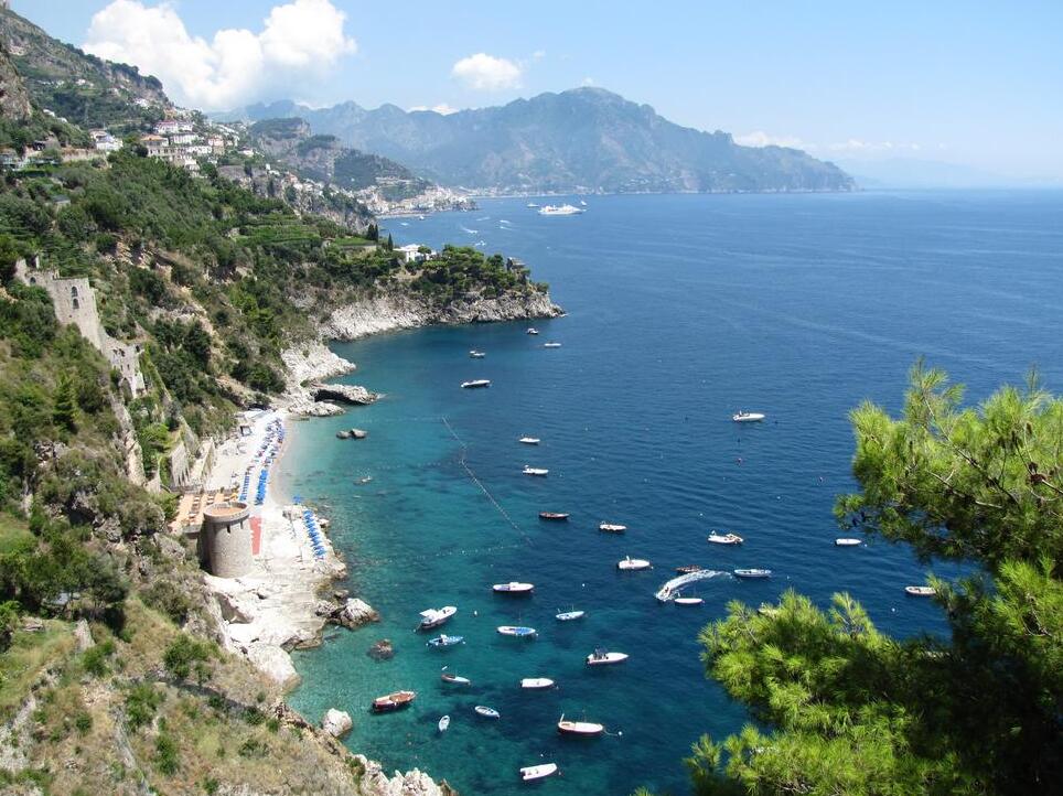 Conca dei Marini / um jardim marinho infinito - Conca dei Marini | Secret World Trip Planner