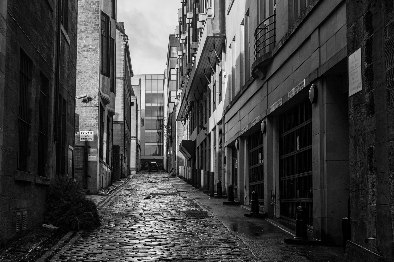 Among the narrow streets of Orta San Giulio - Orta San Giulio | Secret World Trip Planner