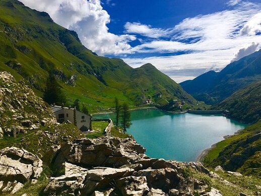 पोखरी Malciaussia - Lago di Malciaussia | Secret World Trip Planner