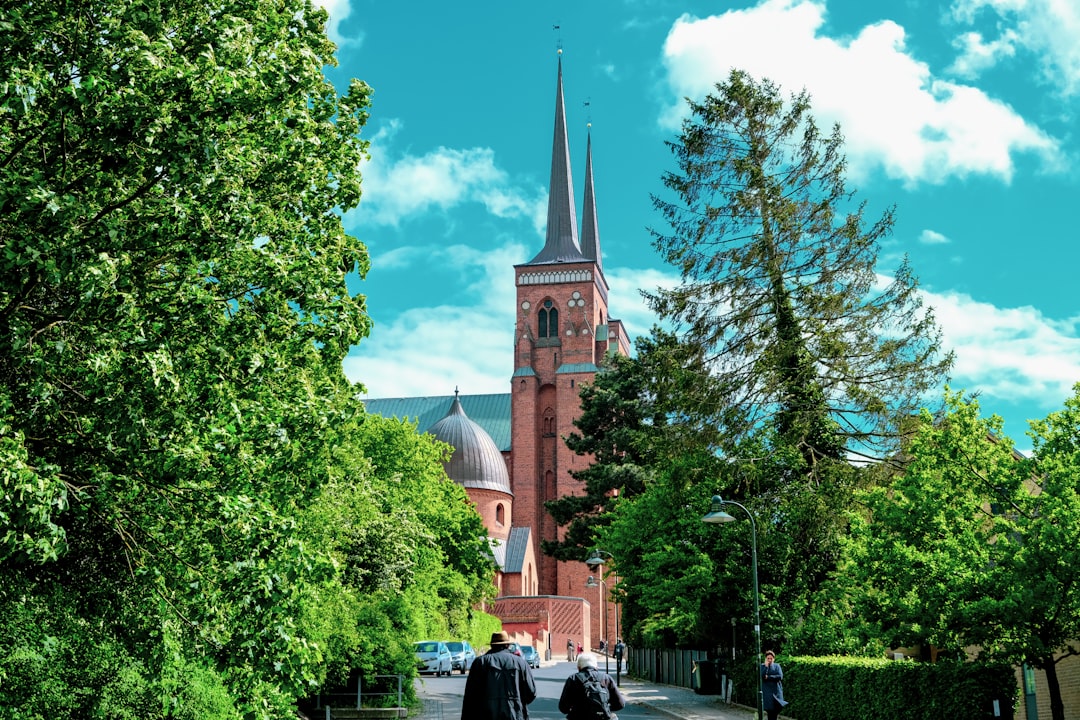 Roskilde e la magnifica Cattedrale di mattoni rossi - Roskilde | Secret World Trip Planner