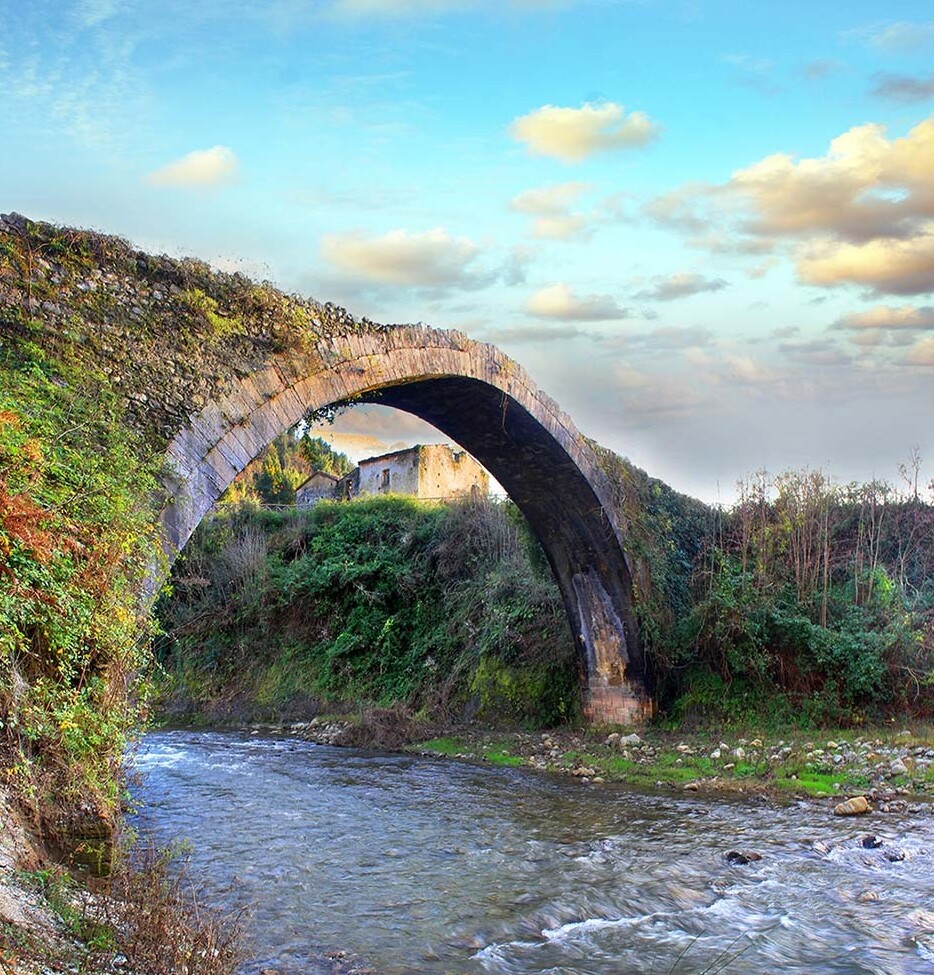 Hannibal Köprüsü: İtalya'nın en eskileri arasında - Scigliano | Secret World Trip Planner
