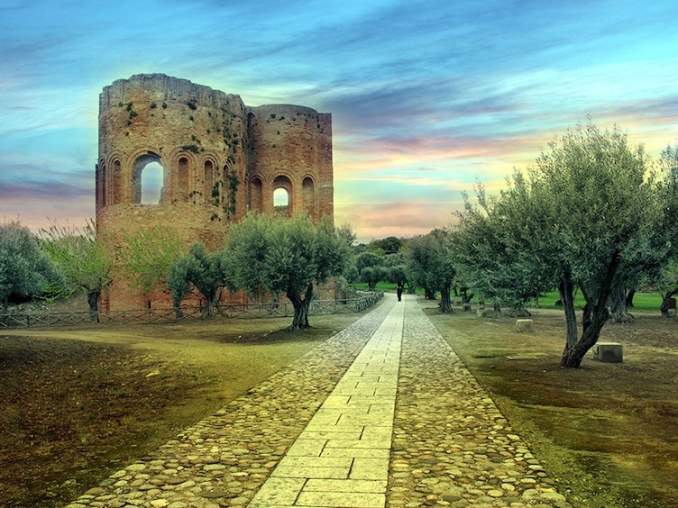 Arheološki Park Scolacium - Strada Statale 106 Jonica | Secret World Trip Planner