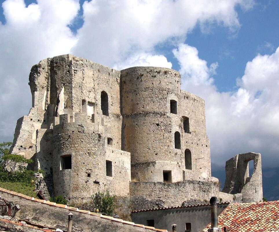 A normann/Sváb vár Morano Calabro - Morano Calabro | Secret World Trip Planner