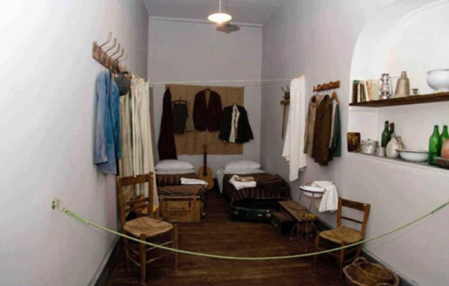 Lawa, Bikini, Lawa, Sa Labas, Bikini - Campagna | Secret World Trip Planner