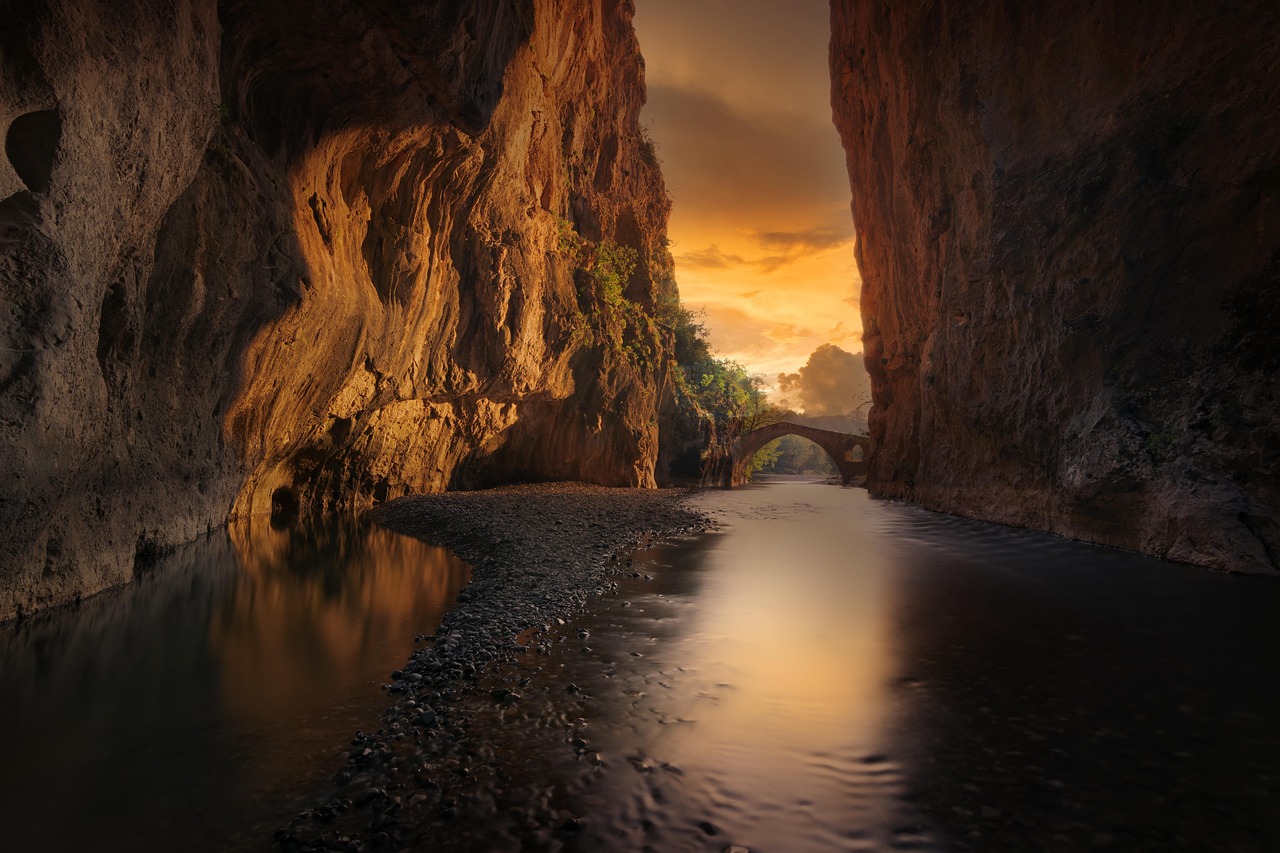 The Mengesankan Kourtaliko Gorge - ΤΚ | Secret World Trip Planner