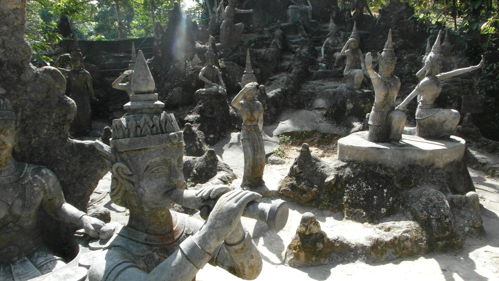 Rahasia Buddha Taman, Koh Samui Ing - Ko Samui District | Secret World Trip Planner