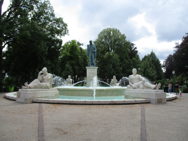 Champ de Mars parkas - Colmar | Secret World Trip Planner