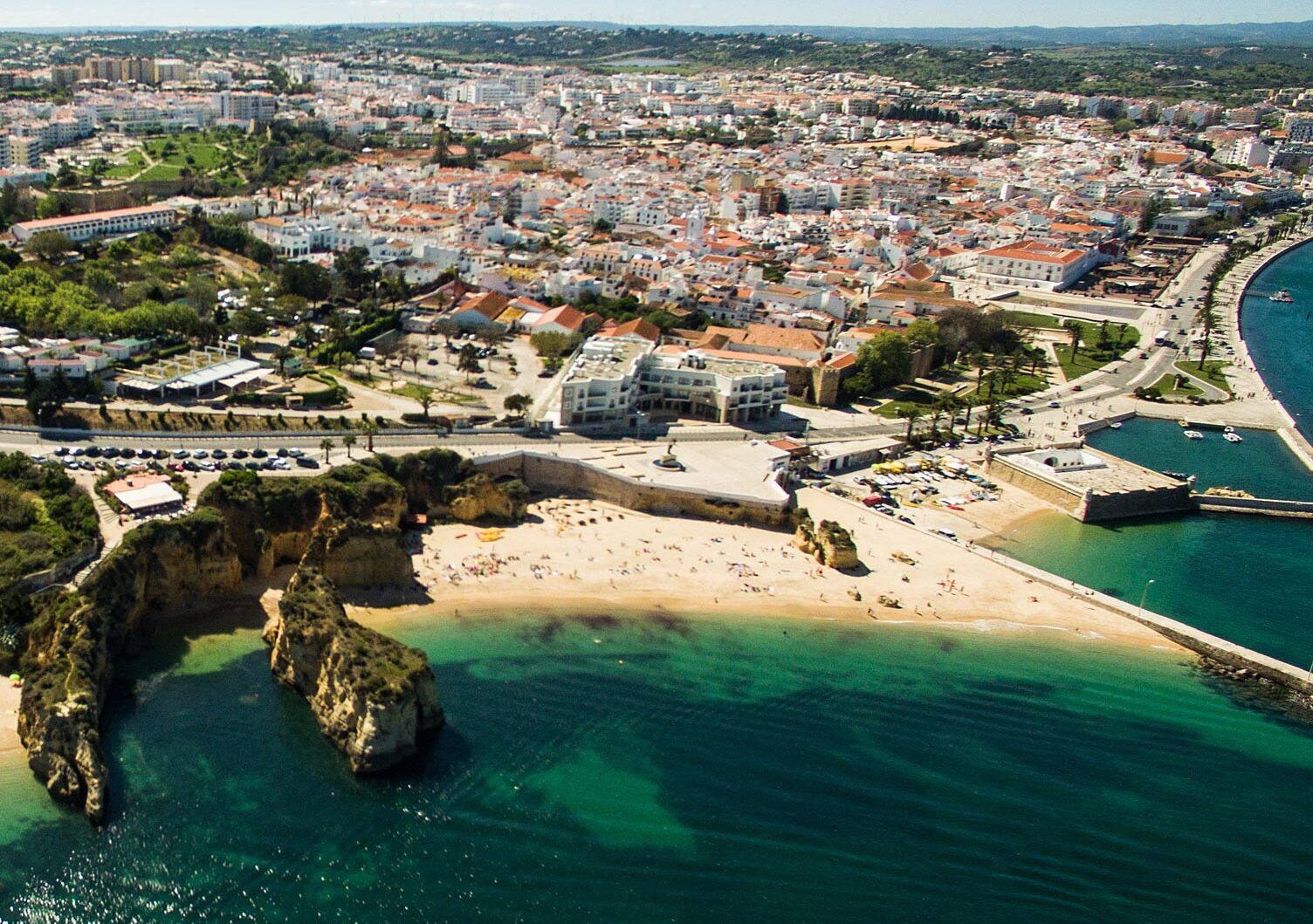 Lagos: uma cidade de cores - Lagos | Secret World Trip Planner