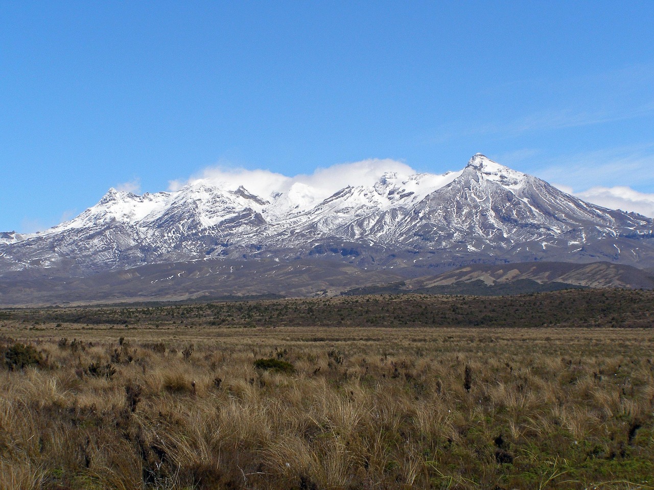 Nowa Zelandia / Mount Tongariro - Mt Tongariro | Secret World Trip Planner