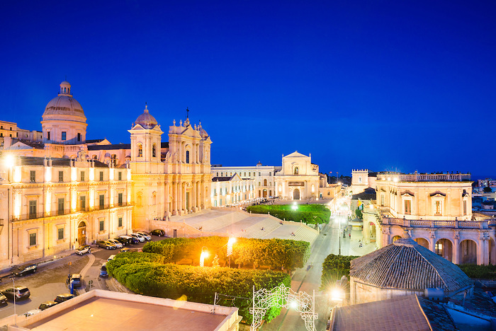 Városháza tér - Noto | Secret World Trip Planner