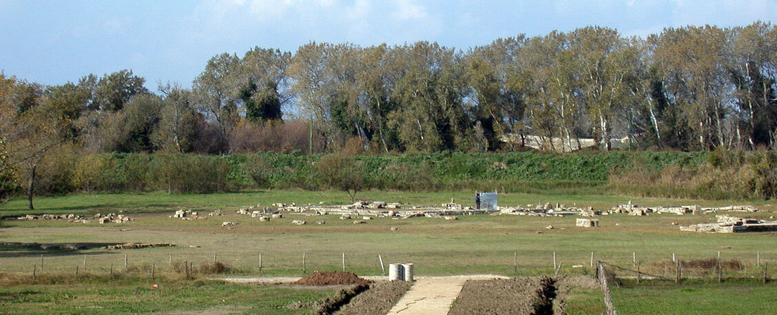 Paestum / sanctuary of Hera ved udmundingen af Sele - Ponte Barizzo | Secret World Trip Planner