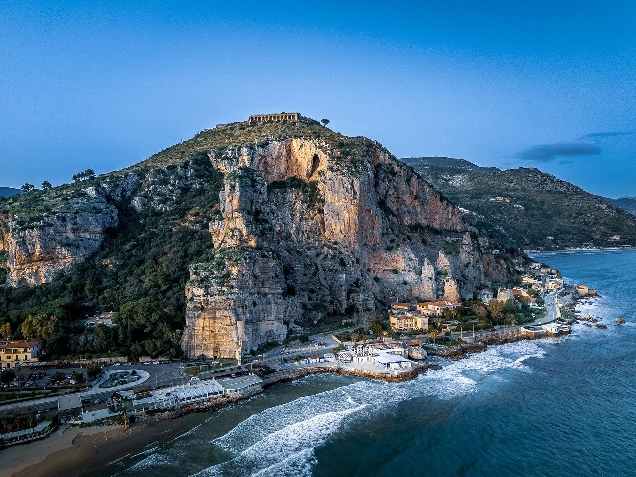 ძველი წისქვილი  - Massa Marittima | Secret World Trip Planner