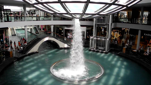 Rain Oculus - マリーナ・ベイ・サンズ - Singapore | Secret World Trip Planner