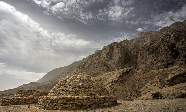 五千年的杰贝尔*哈菲特墓葬 - Al Ain | Secret World Trip Planner