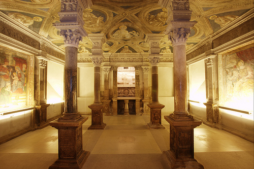 Nhà thờ Santa Maria Assunta và giám mục San Canio