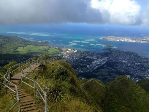 俳句-天梯 - O‘ahu | Secret World Trip Planner