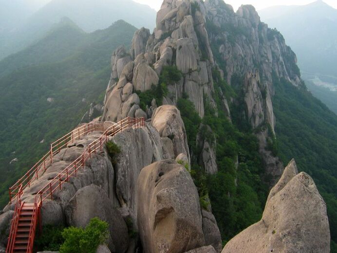 Seoraksan National Park - Yangyang-gun | Secret World Trip Planner