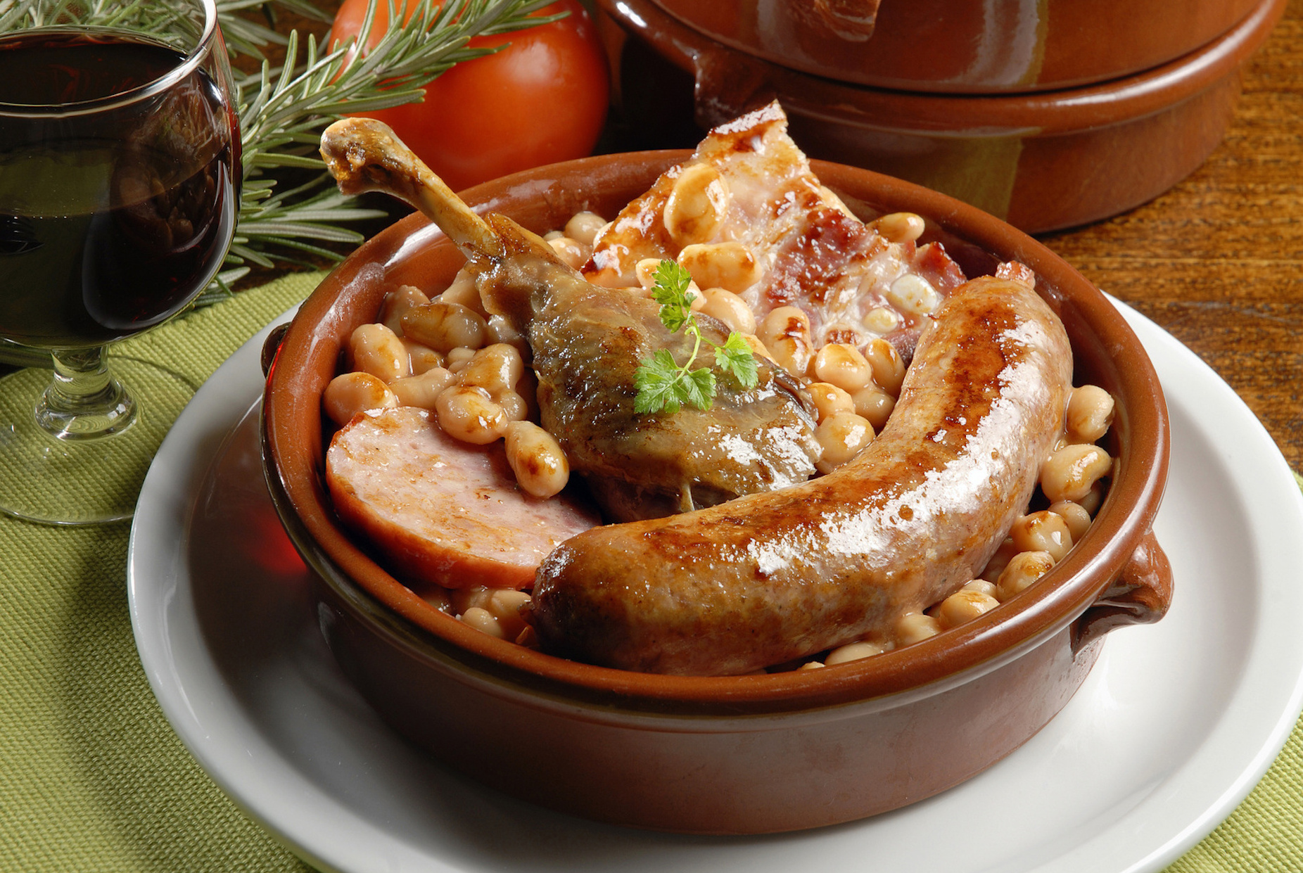 Cassoulet é un confort prato de feixón branco con carnes - Tolosa | Secret World Trip Planner