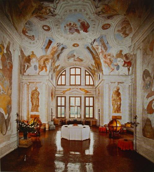 Maling Kontento sa Villa Foscari - Mira | Secret World Trip Planner