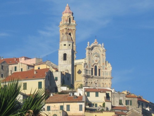 Cervo: چرچ کے سان Giovanni Battista