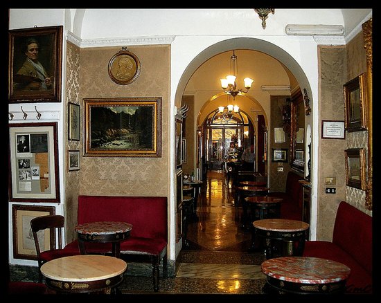 Sinaunang Griyego na Kape - Roma | Secret World Trip Planner