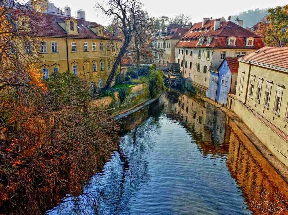 বনভোজন দ্বীপ, প্রাগের ভেনিস - Kampa | Secret World Trip Planner