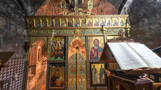 Det hellige Kipinas-kloster - North Tzoumerka 440 01 | Secret World Trip Planner