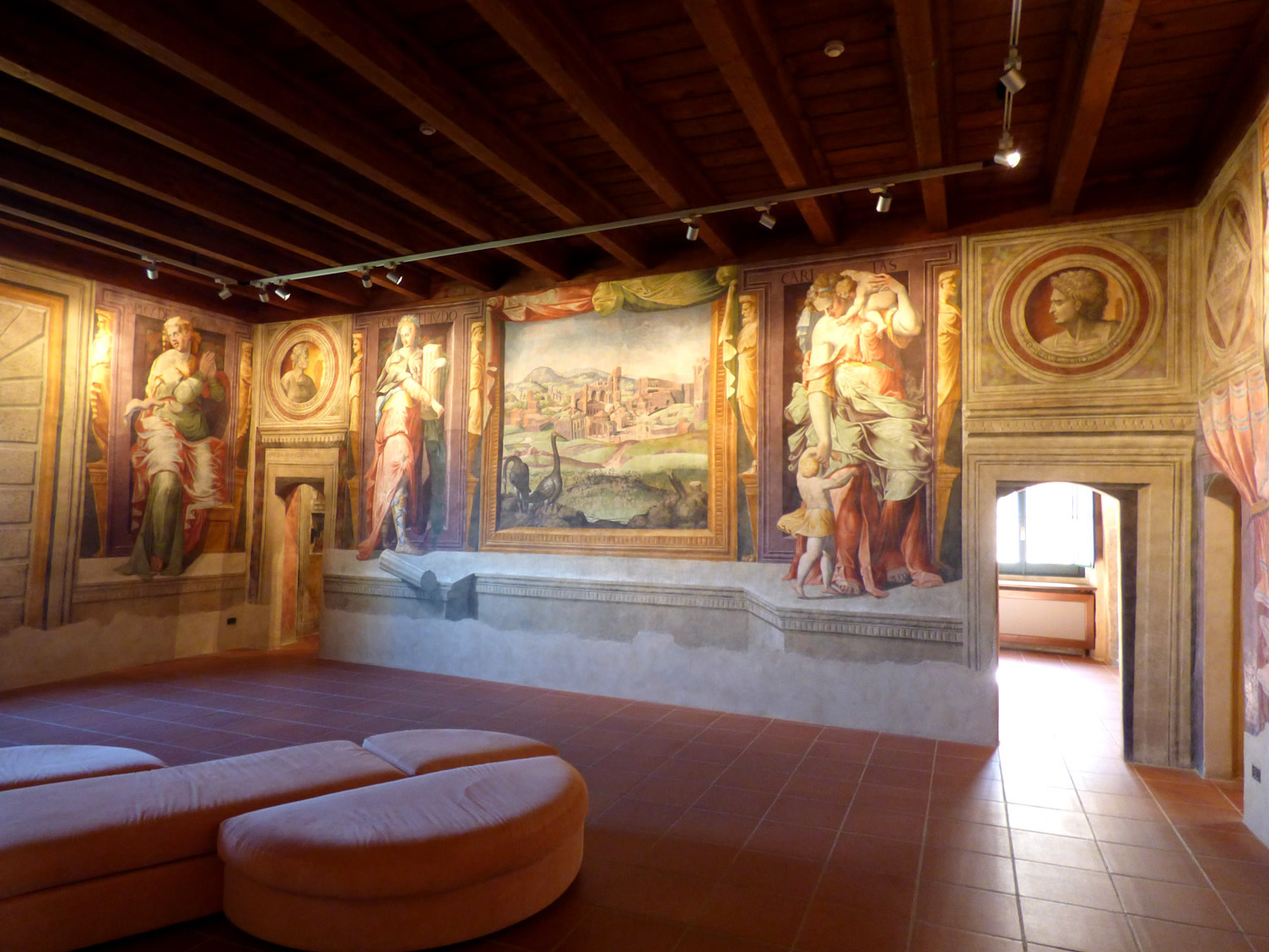 O Castelo de Gambatesa e seus belos afrescos - Gambatesa | Secret World Trip Planner