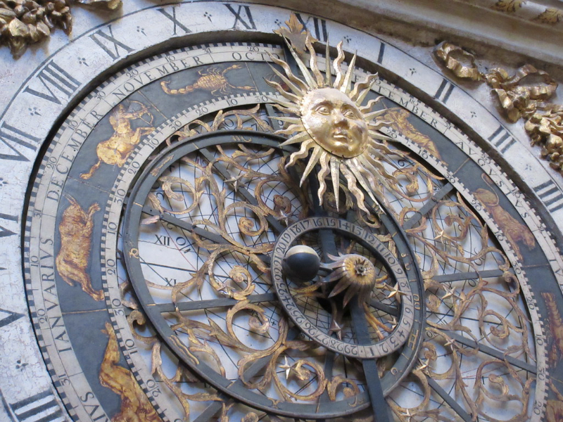 L'orologio astronomico di Lione - Lyon | Secret World Trip Planner