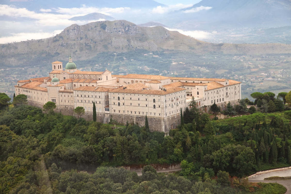 Klostret Montecassino Och Dess Rekonstrukt Secret World