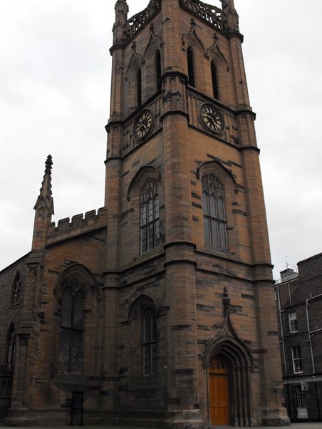 Kostel starého a svatého Ondřeje v Montrose - Montrose | Secret World Trip Planner