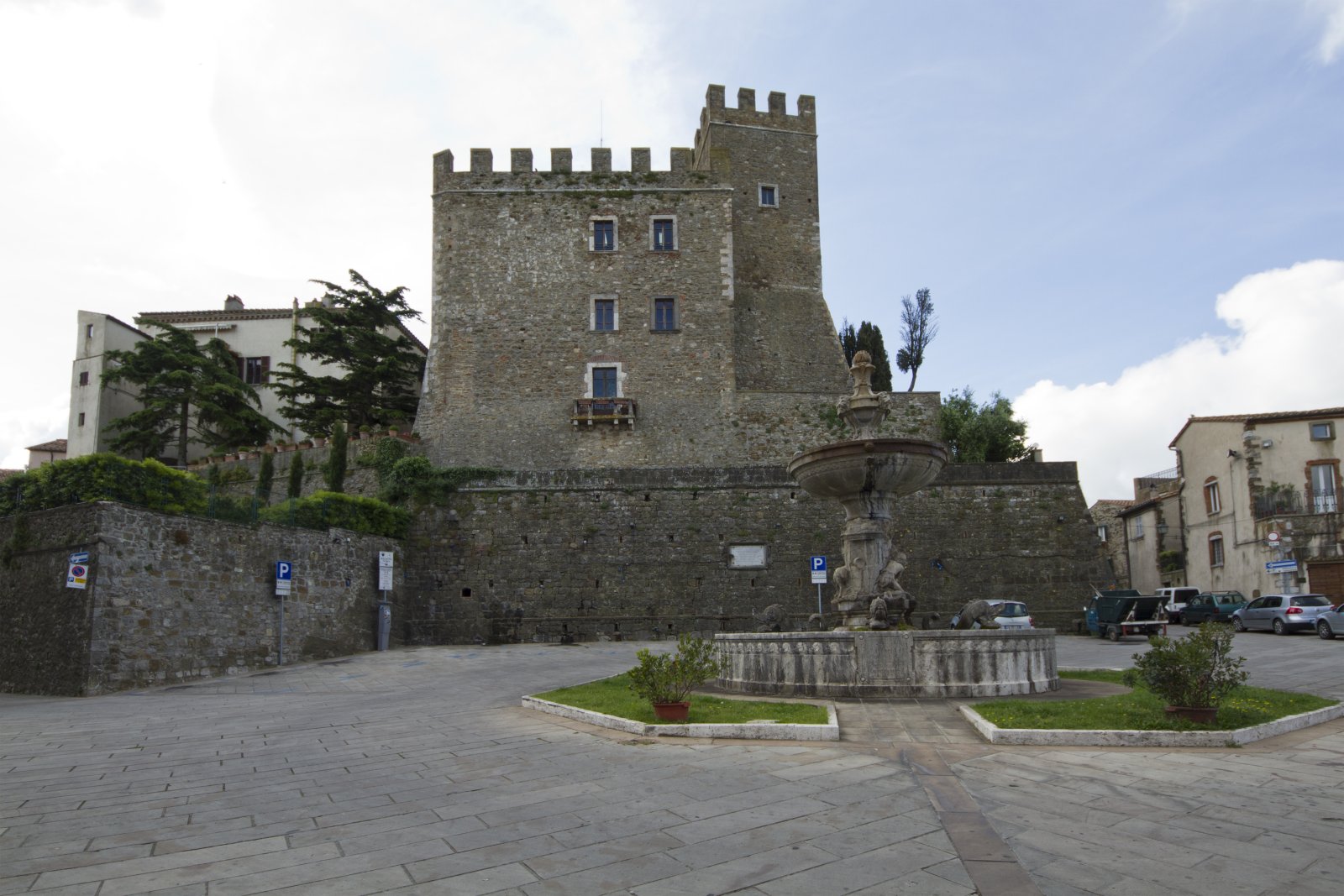 Hrad Manciano - Manciano | Secret World Trip Planner