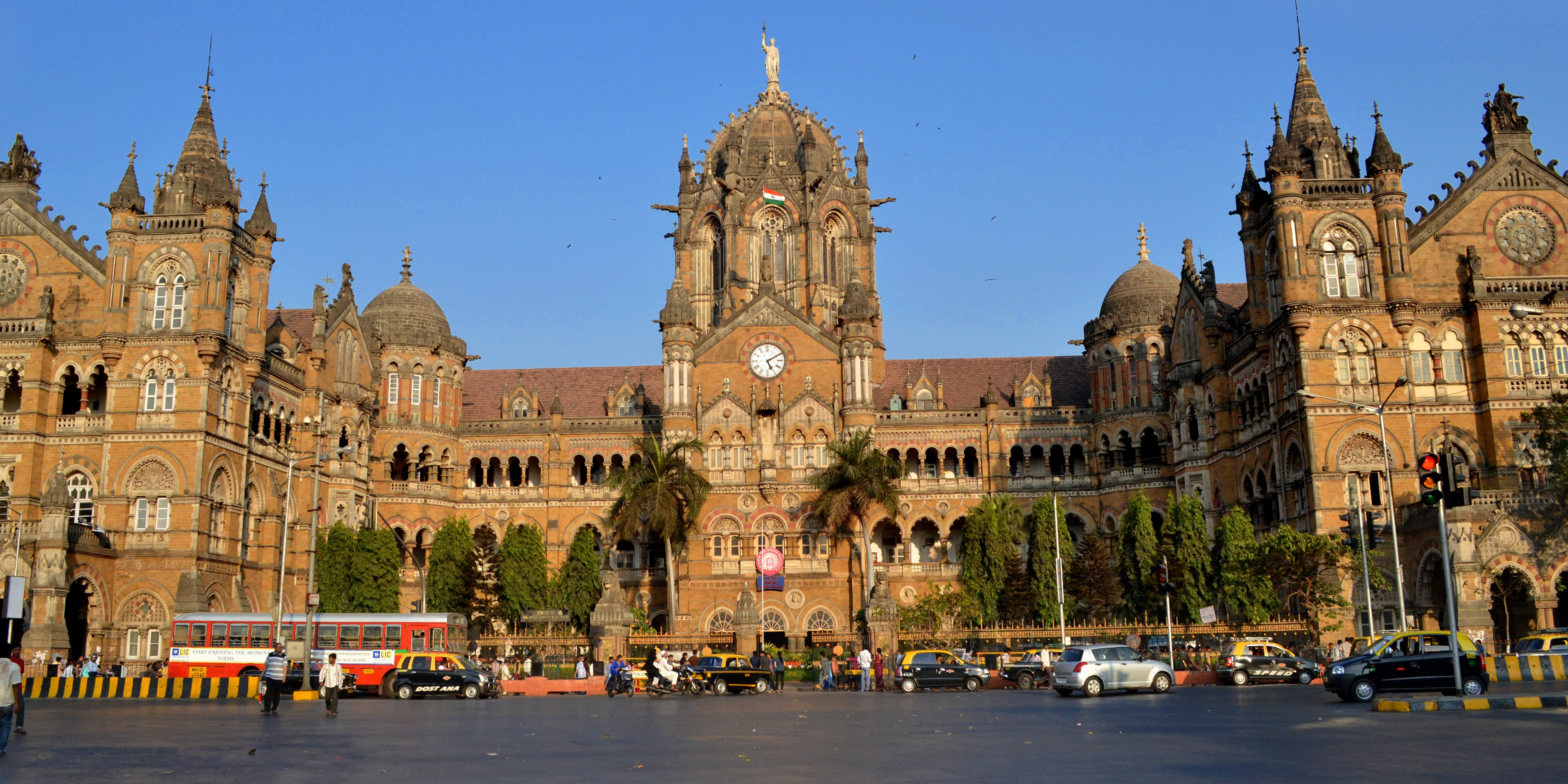 Chhatrapati Shivaji Maharaj Terminus (CSTM) - Mumbai | Secret World Trip Planner