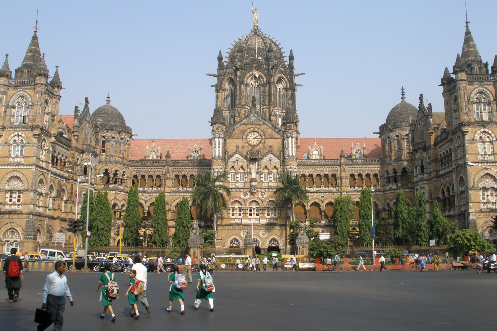 Chhatrapati Shivaji Maharaj Terminus (CSTM) - Mumbai | Secret World Trip Planner