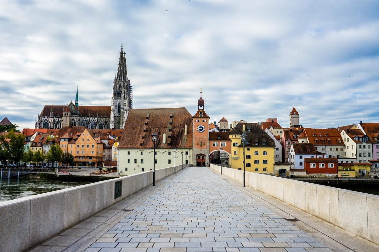 Bassano del Grappa a krytý drevený Starý most - Bassano del Grappa | Secret World Trip Planner