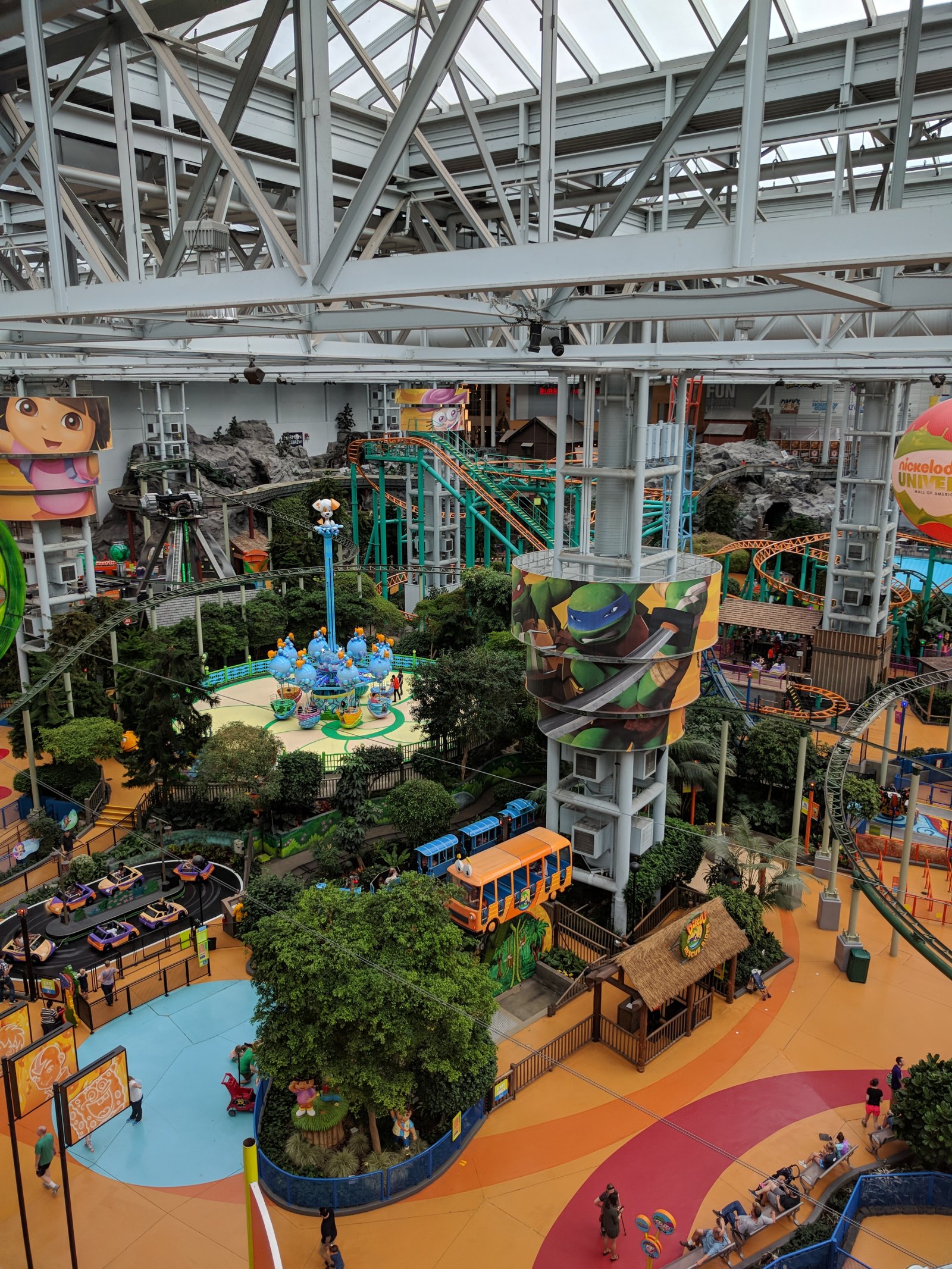 Mga larawan ng mga kagamitan sa pagtatanim? - Bloomington | Secret World Trip Planner