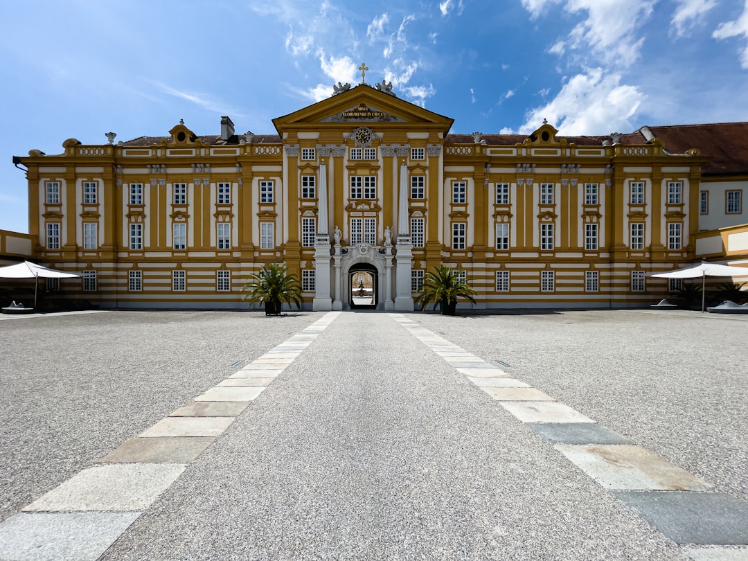 奥地利：梅尔克修道院 - Melk | Secret World Trip Planner