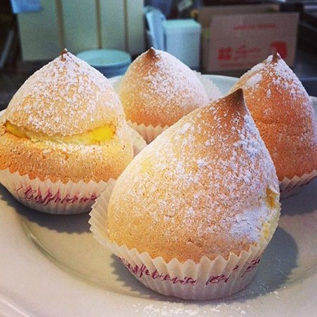 Um doce suspiro suspenso entre Altamura e Bisceglie. - Bisceglie | Secret World Trip Planner