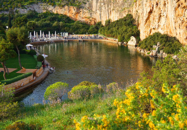 לאגו די ווליאגמני - Lake Vouliagmeni | Secret World Trip Planner