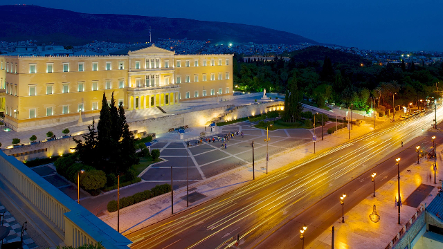 Syntagma Square - Athina | Secret World Trip Planner