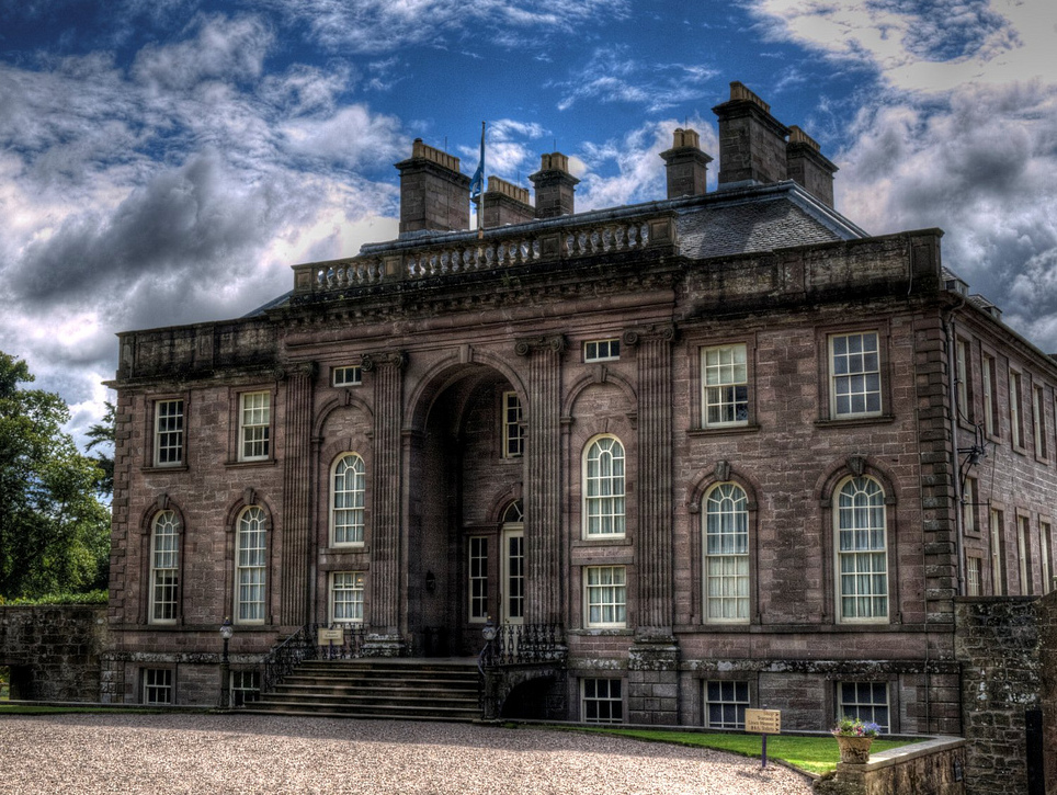 Dům Dun - Montrose | Secret World Trip Planner