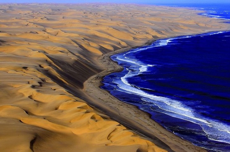 Gurun Namib adalah: Yang paling menakjubkan di bukit-bukit di Dunia - Swakopmund | Secret World Trip Planner