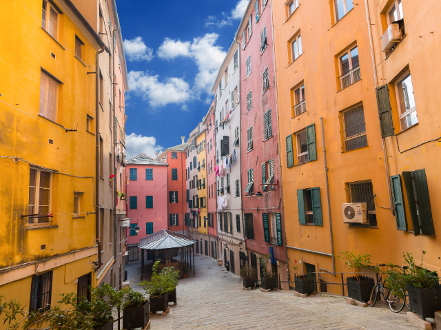 تروگولی رنگی سانتا بریگیدا - Genova | Secret World Trip Planner