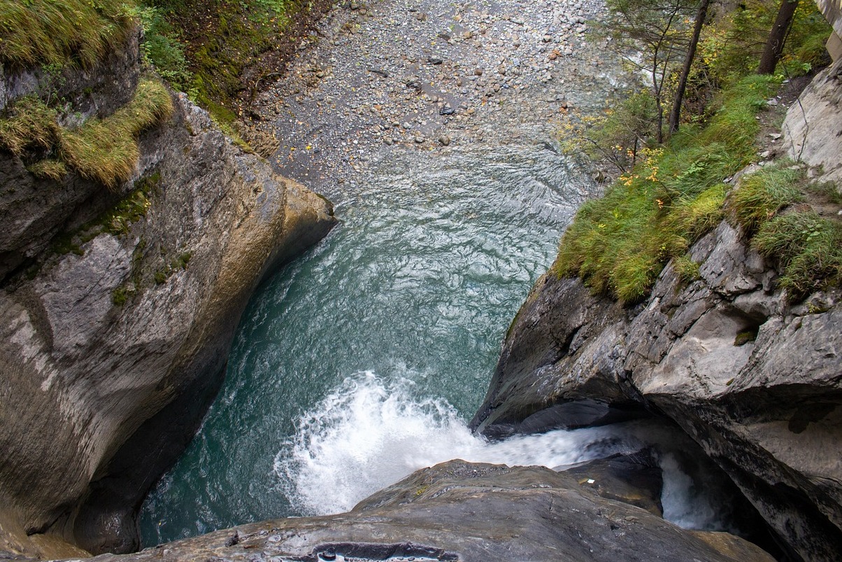 Interlaken: The extraordinary Trummelbach Falls - Lauterbrunnen | Secret World Trip Planner