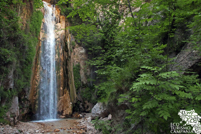 Vandfaldet AC Acquuabianca i Senerchia og WFF-Oasen - 83050 Senerchia AV | Secret World Trip Planner