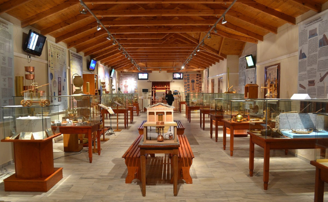 Kotsanasovo muzeum starověké řecké techniky - Athina | Secret World Trip Planner